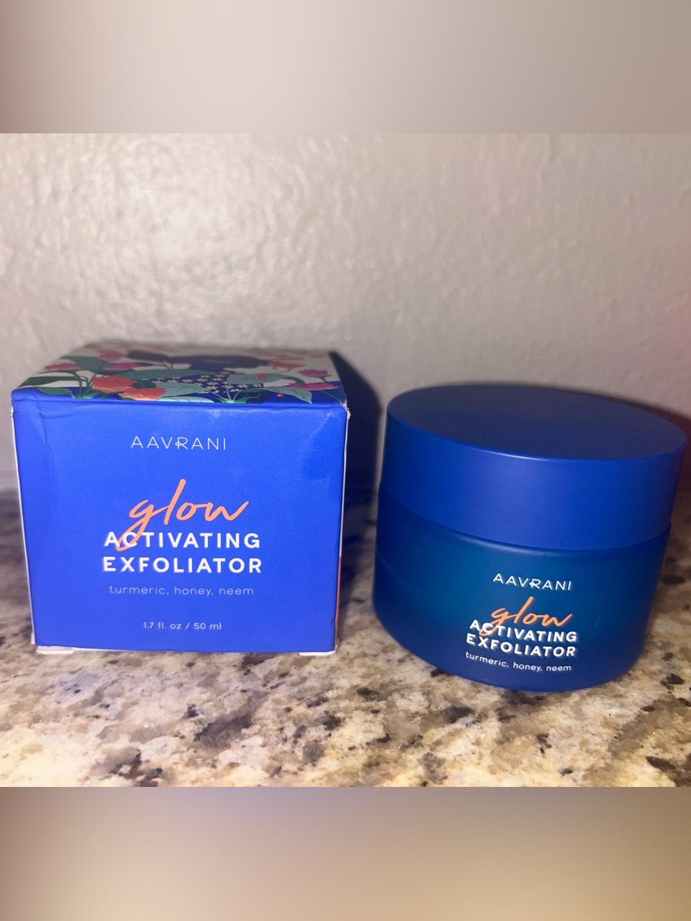 Aavrani Glow Activating Exfoliator - new